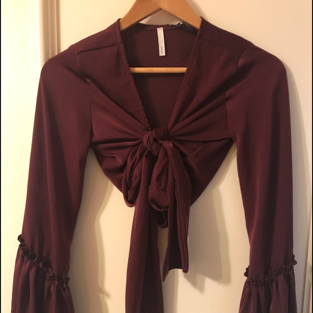 🎉HP🎉NWOT Sage Front Tie Wrap Top S